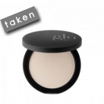 *** Forum Gift - Glo Skin Beauty Perfecting Powder